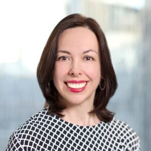 Lisa Woznica Headshot